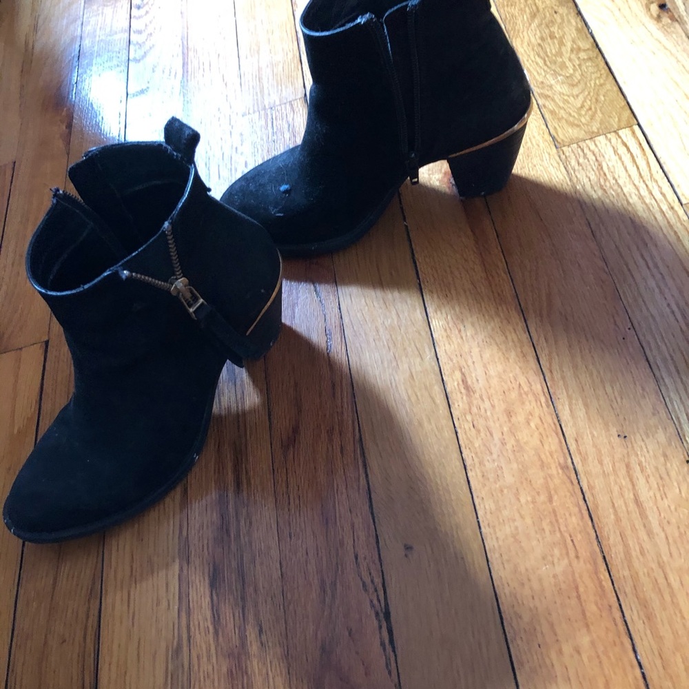 Booties - Picture 5 of 5